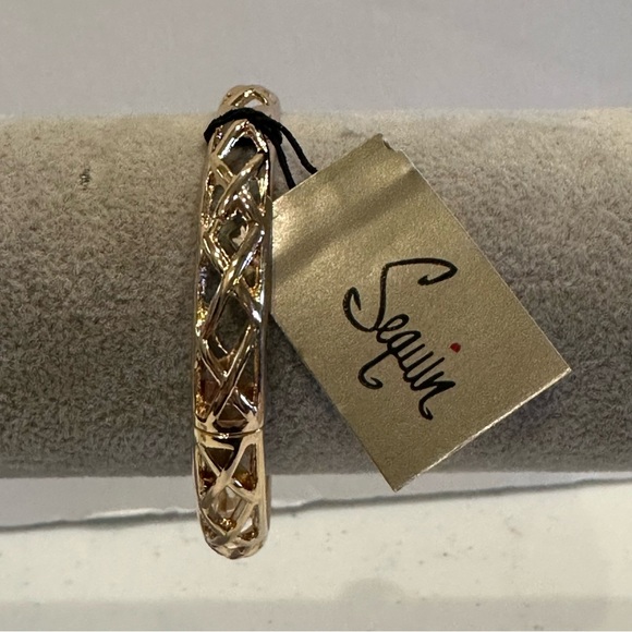 NWT Sequin by Nordstrom Clamper Bangle Bracelet shiny gold tone lattice design - Picture 11 of 13